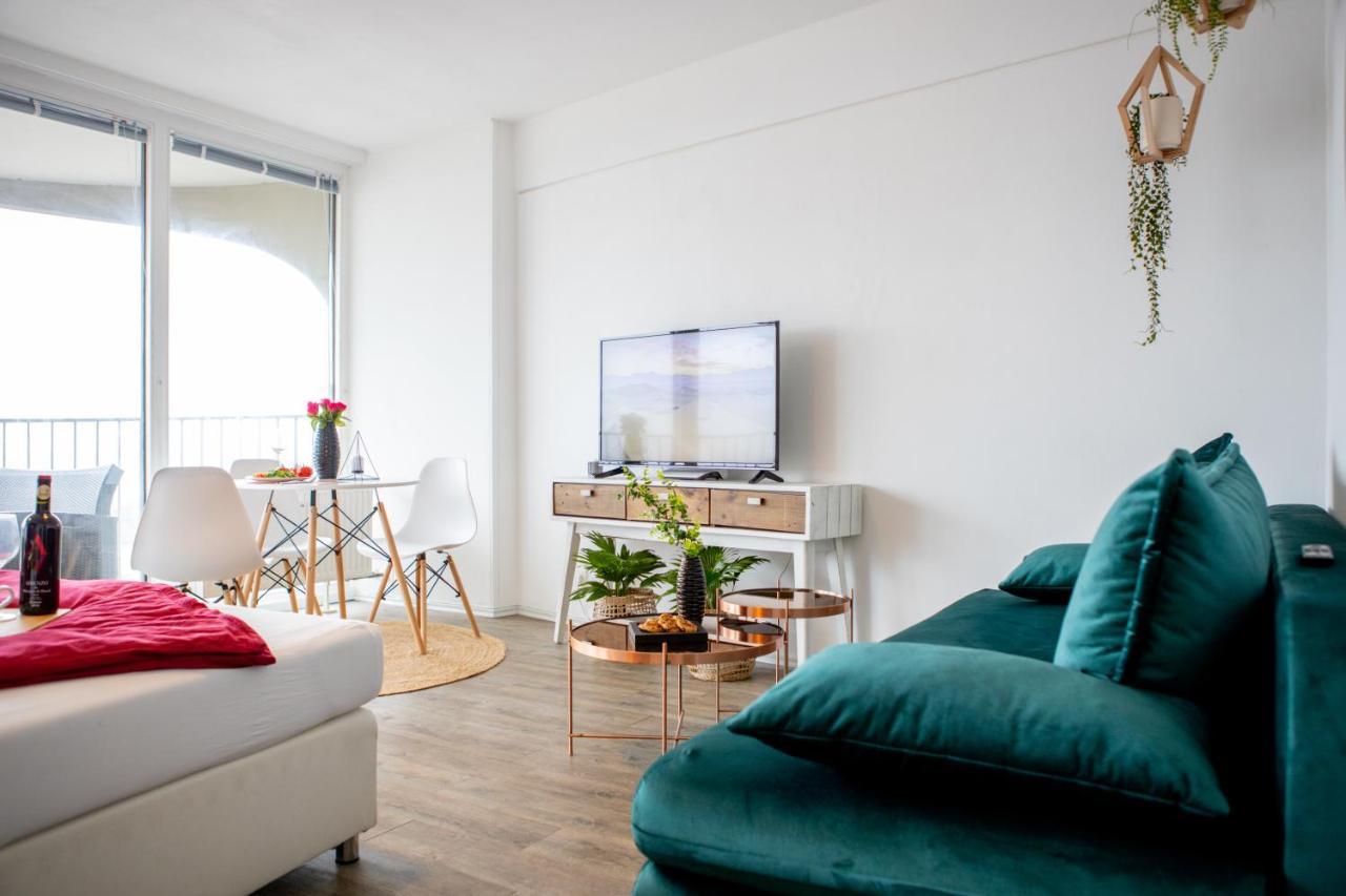 Modernes Apartment Mit Tollem Blick Ueber Die Stadt Augsburg Exterior foto