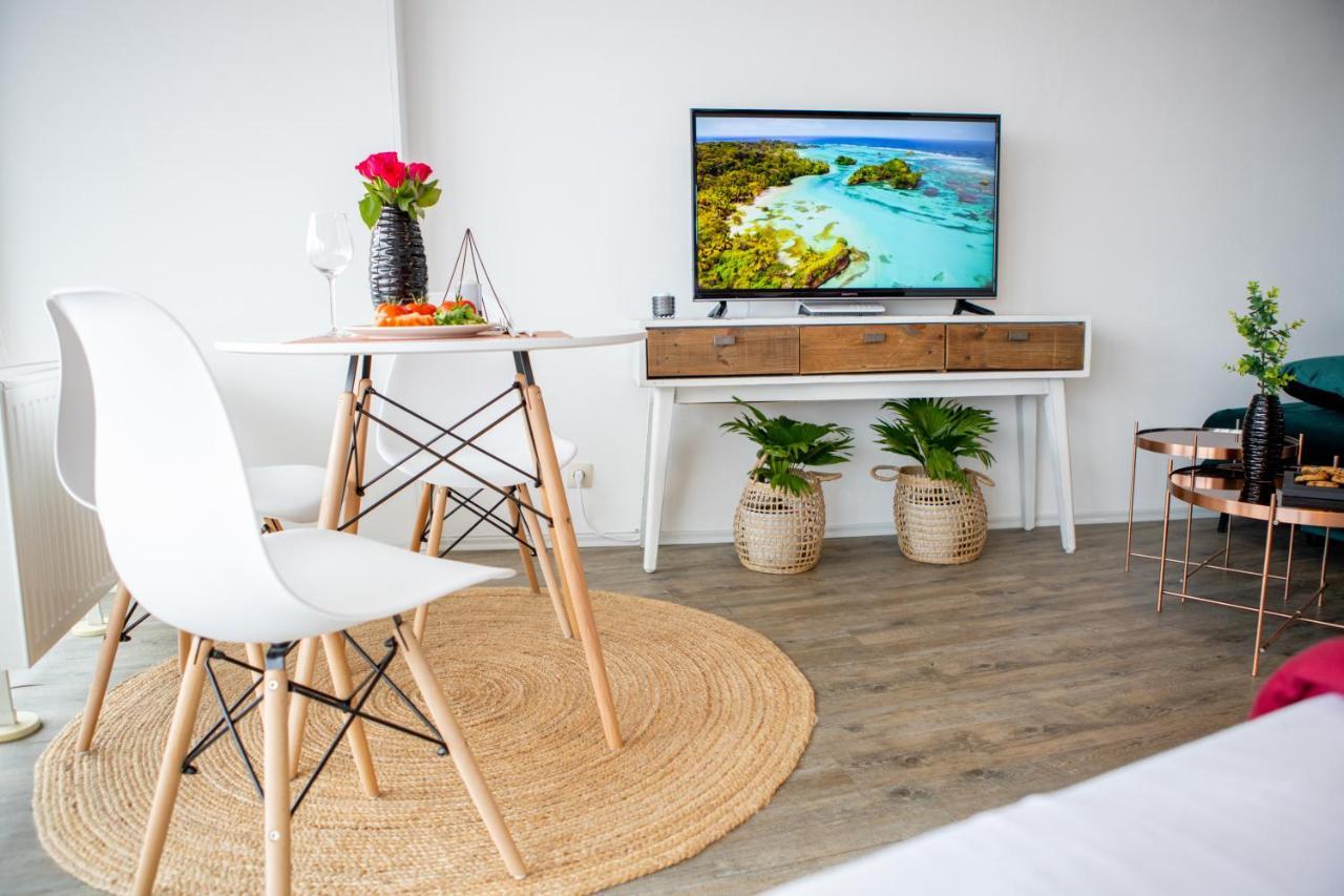 Modernes Apartment Mit Tollem Blick Ueber Die Stadt Augsburg Exterior foto